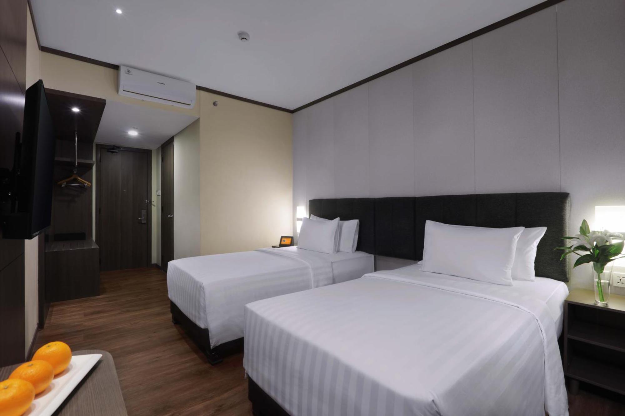 Harper Premier Nagoya Batam Hotel Kültér fotó