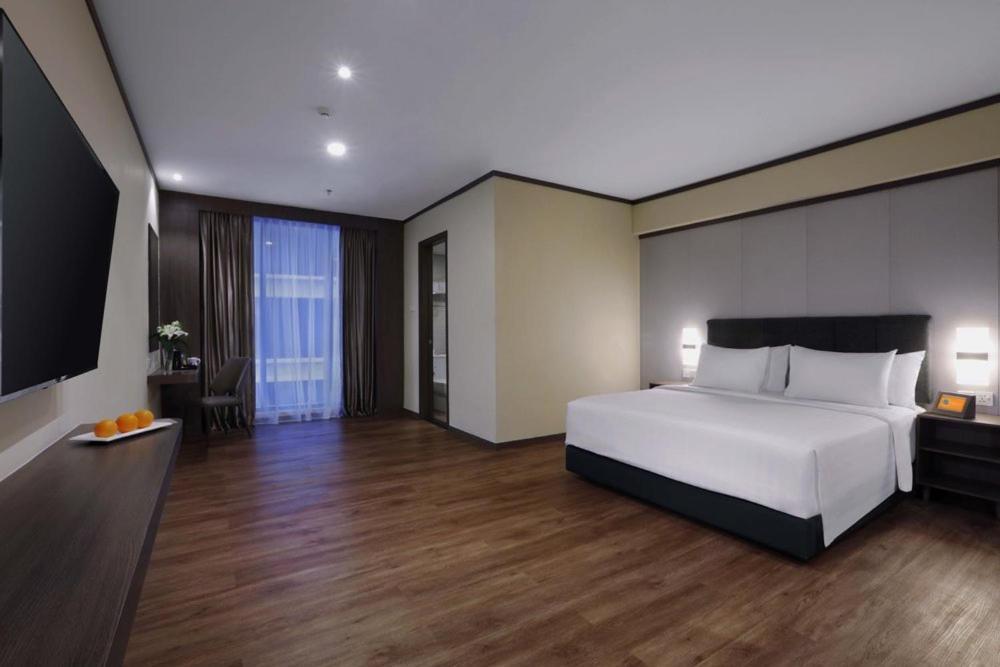 Harper Premier Nagoya Batam Hotel Kültér fotó