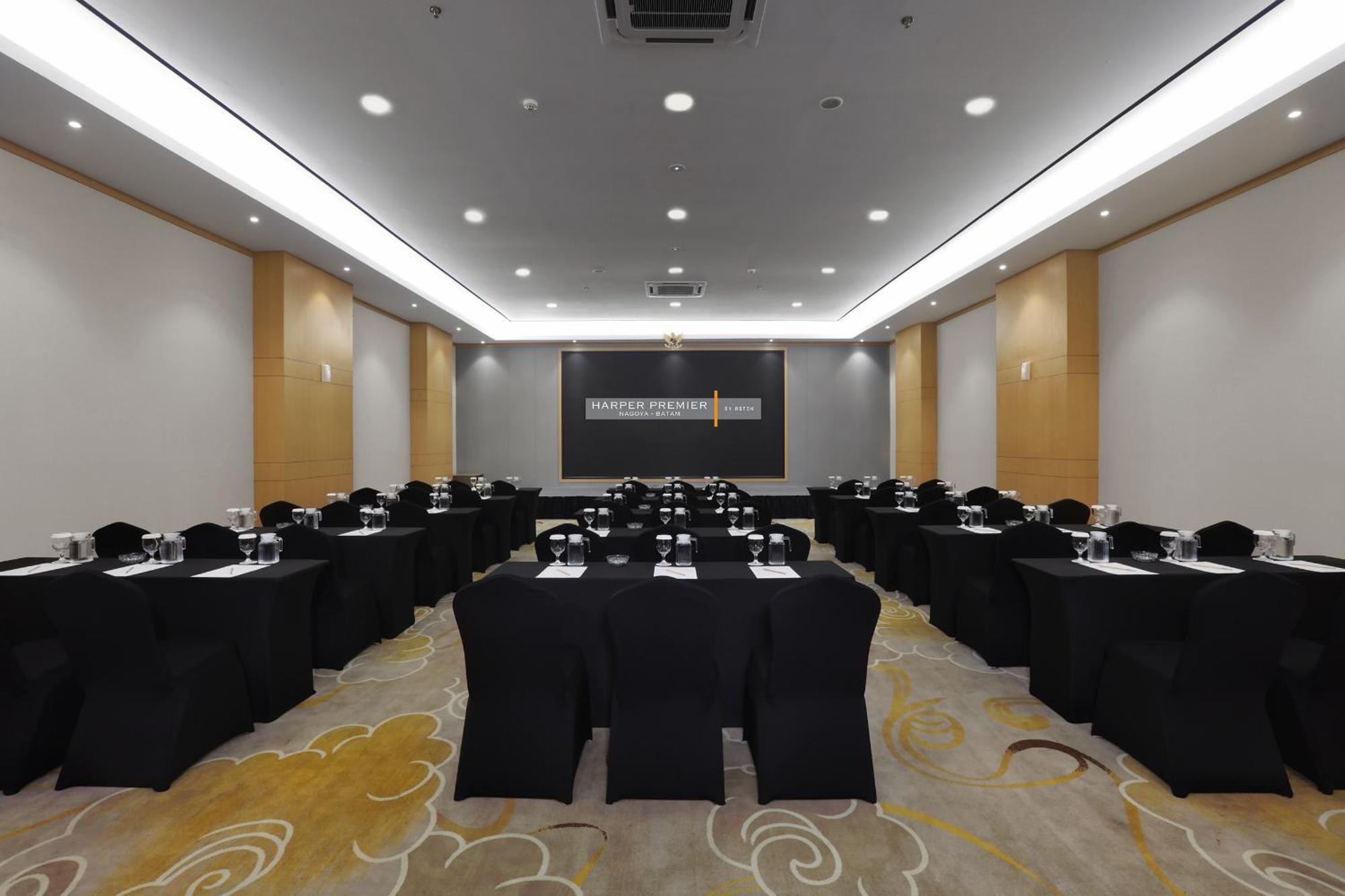Harper Premier Nagoya Batam Hotel Kültér fotó